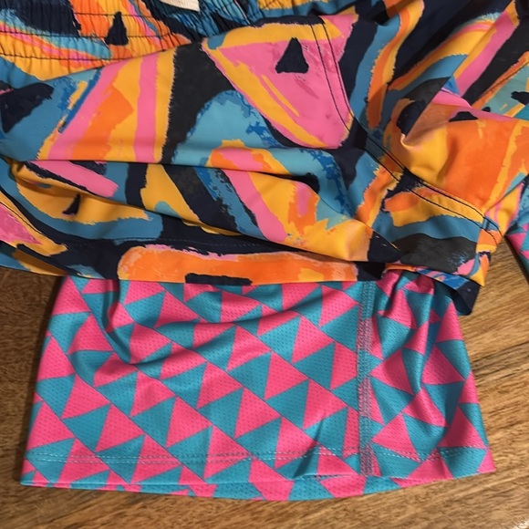 Chubbies Exploding Nacho 5.5” 2 in 1 short size Large - Picture 6 of 9